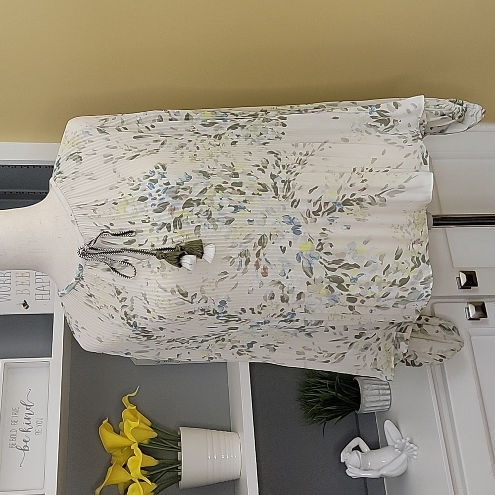 Floral Blouse with Tassel Details Green Blue Cream WHBM